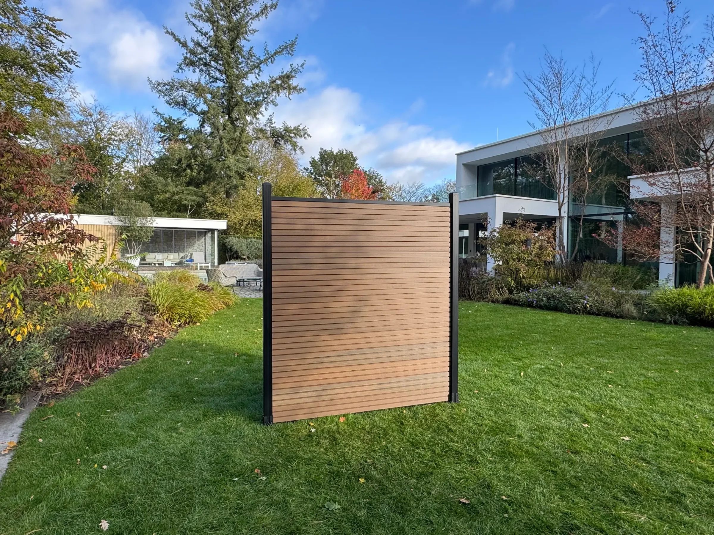 Premium Composiet schutting Teak Rhombus